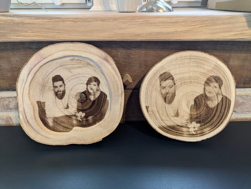 Baumscheibe mit Bild